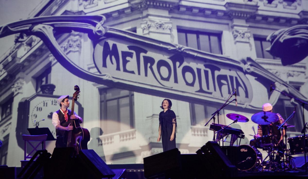 法国原版琵雅芙舞台传记音乐戏剧《玫瑰人生》