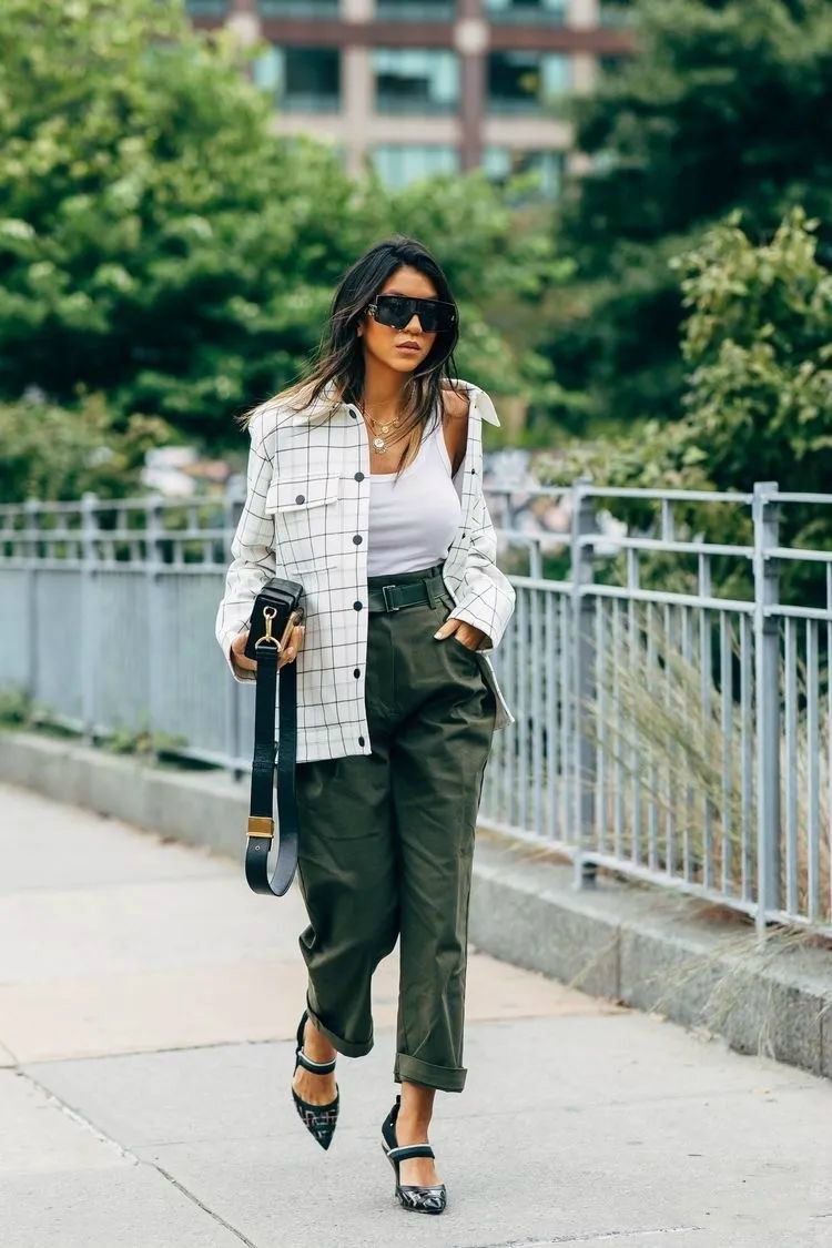 春夏款长裤显瘦,夏天既能穿搭又能实战的长裤