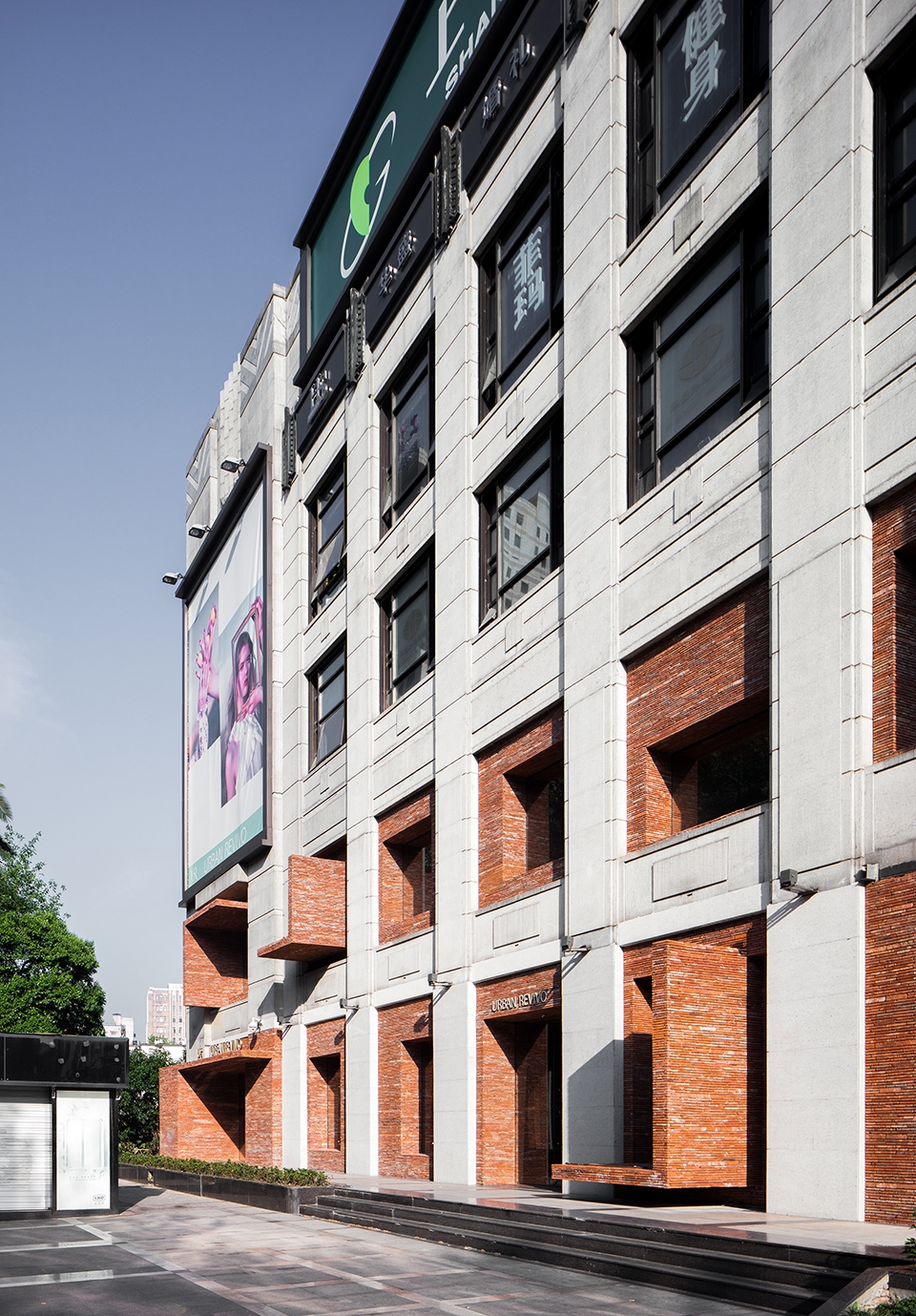 ur华师旗舰店,ur莘庄旗舰店