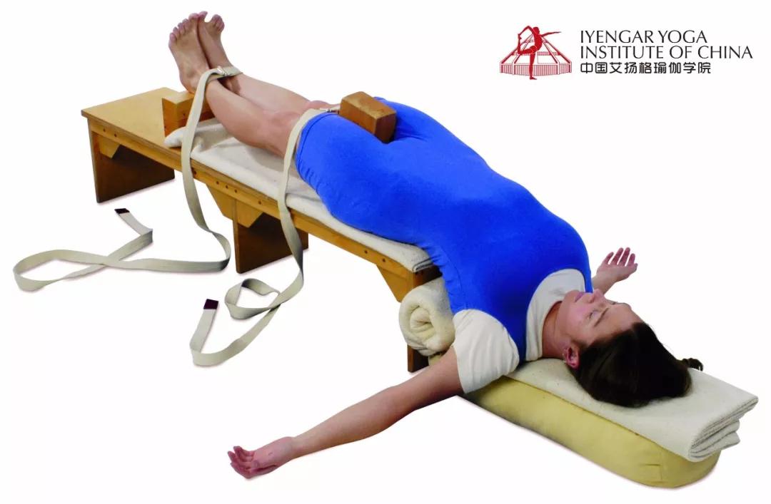 如何让自己走出产后抑郁,产后修复盆底肌的瑜伽体式