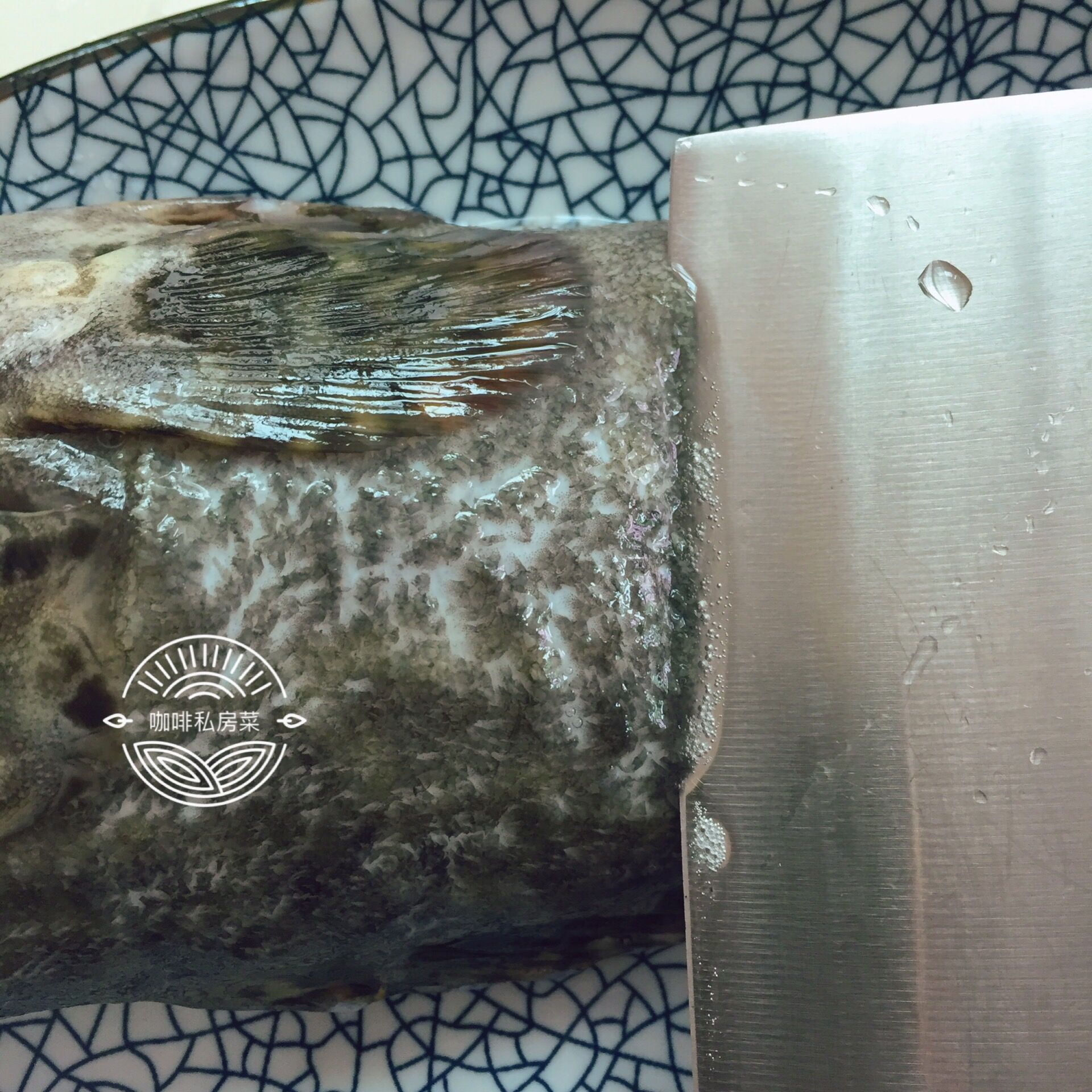 怎样清蒸鱼又嫩又好吃的简单方法,清蒸鱼记住这些小技巧鲜嫩美味