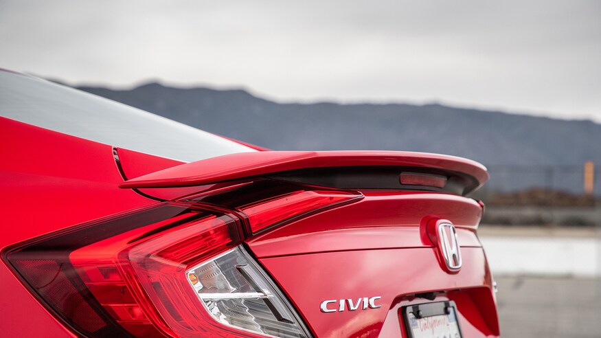 本田粉去美国旅游，是租TypeR还是Si，手挡思域Si好不好玩？