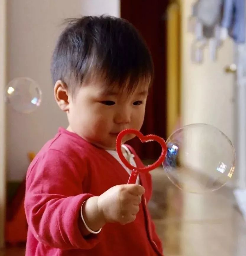 适合在家玩的亲子游戏12岁以上,11个适合宅家带娃的亲子游戏