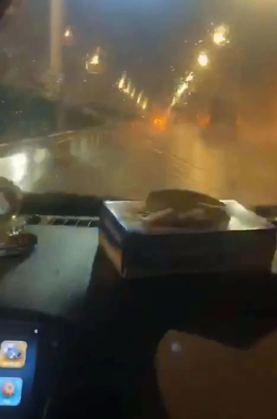 「我爱你，纳杰」功崇惟志业广惟勤