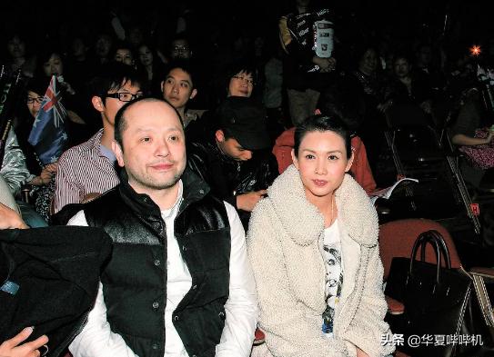 腼腆富豪追求女生,低调富豪与拜金女相亲视频