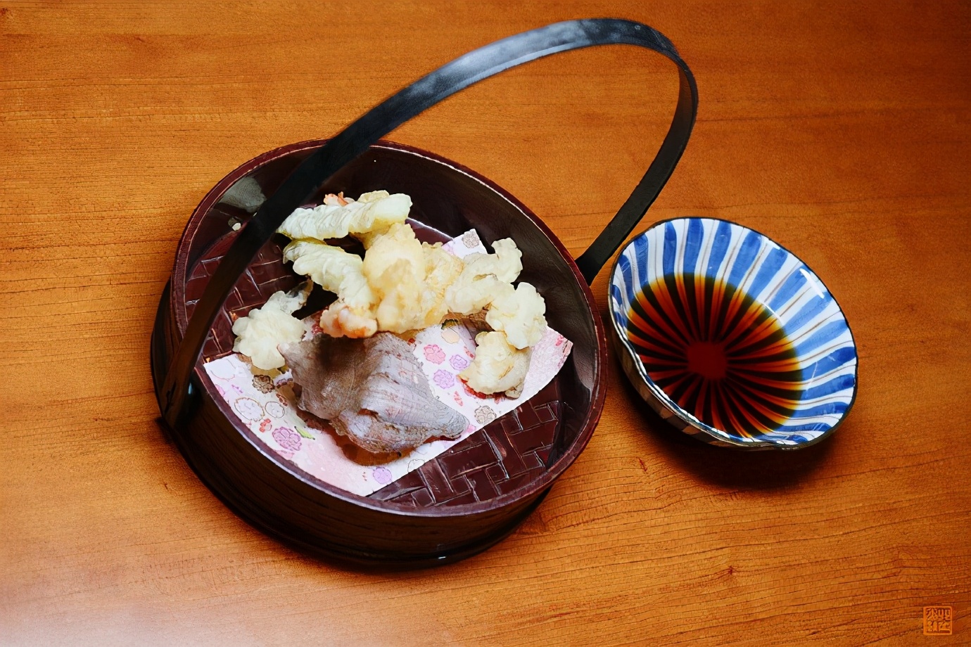 不能飞去巴黎伦敦,不如到大连喂鸽子,赏海景吃海鲜