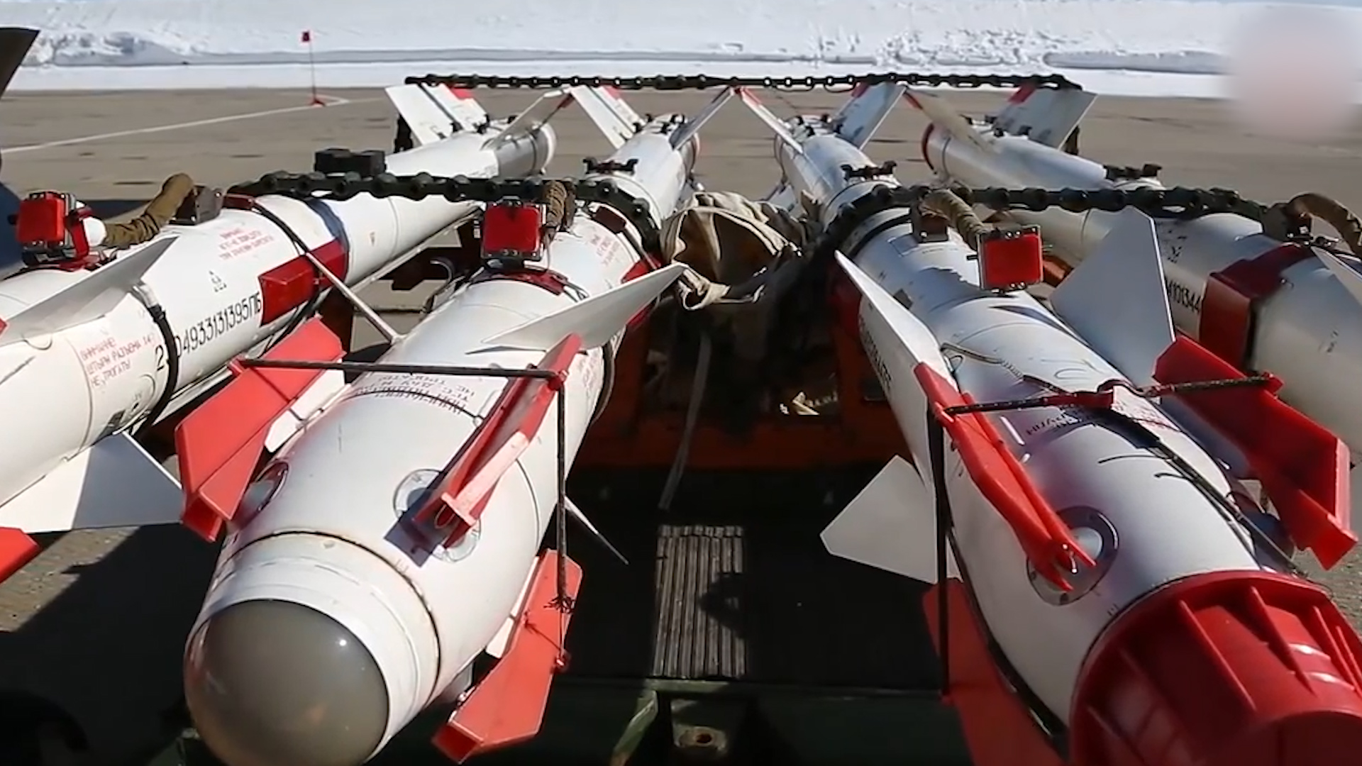 敢与苏联和美国一决高下的国家,苏35性能与美国f22