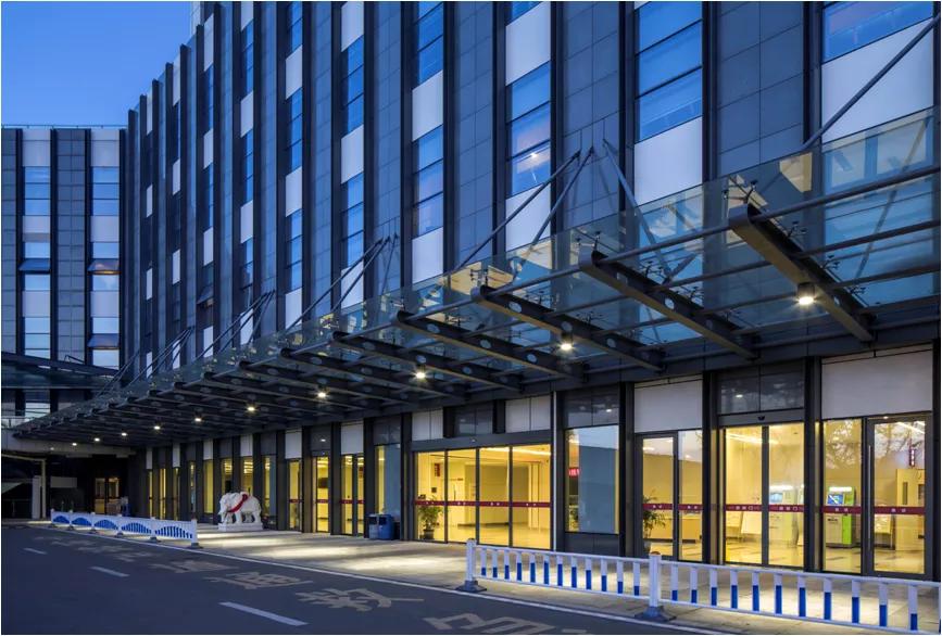 引领现代医院设计理念——台州恩泽医疗中心：会呼吸的医院