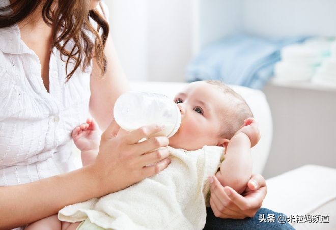 什么时候戒睡前奶,什么时候戒夜奶