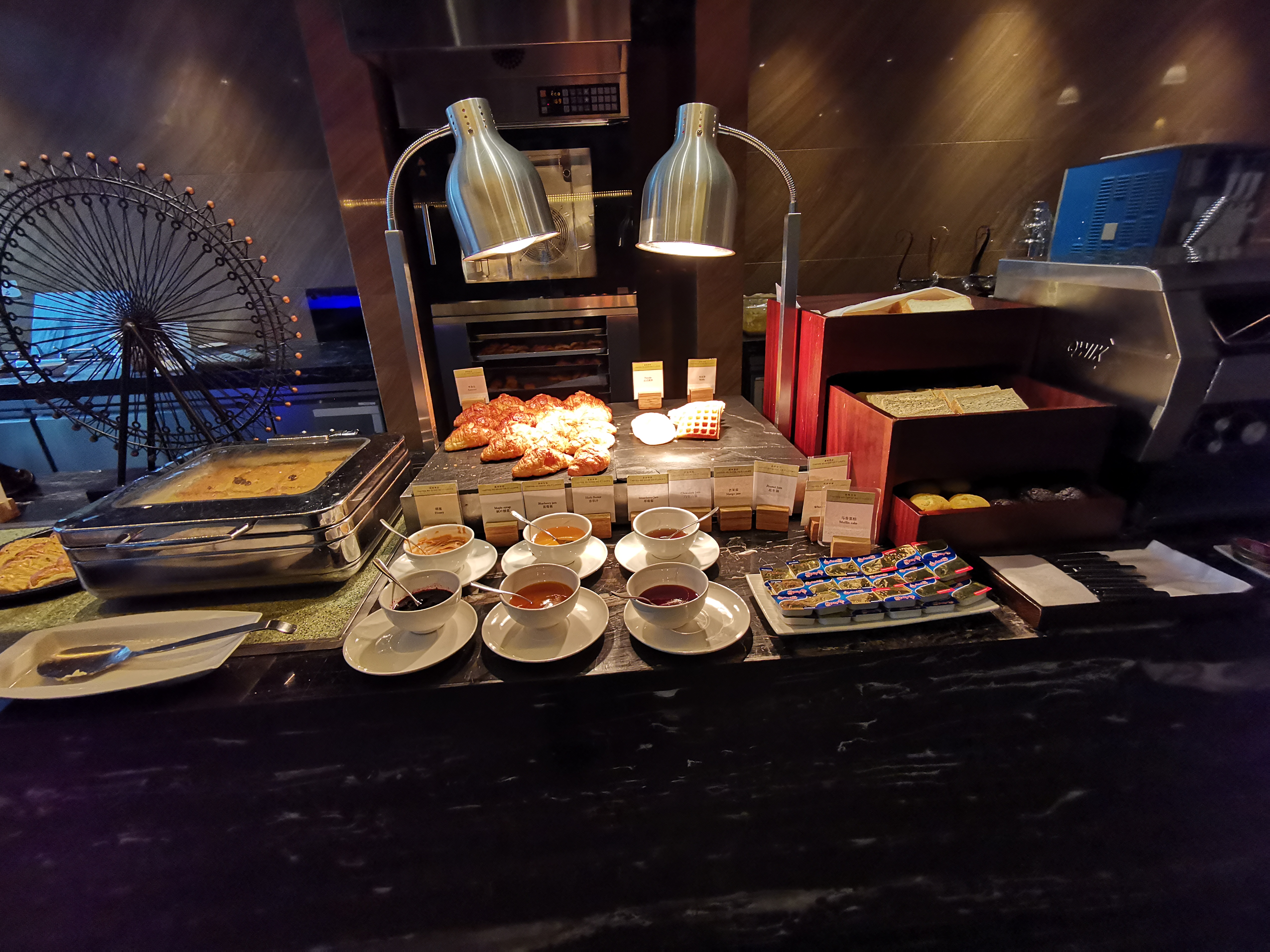 广州汇华希尔顿逸林酒店月饼,广州汇华希尔顿逸林酒店自助餐厅