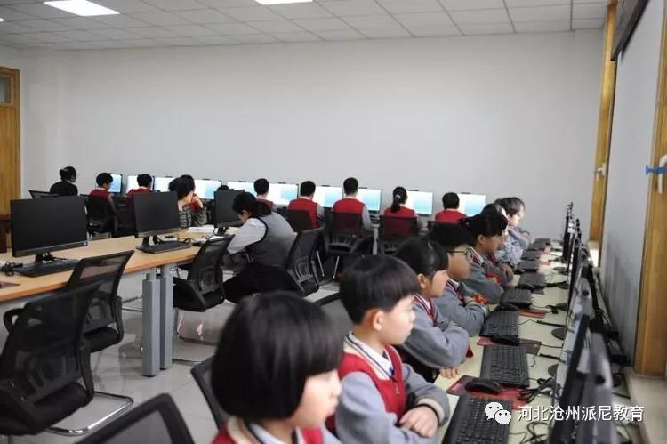 春风十里梦起航，听课评课促成长