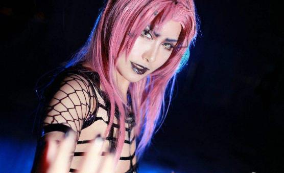 jojo的奇妙冒险搞笑低成本cos,jojo的奇妙冒险穿衣服cos