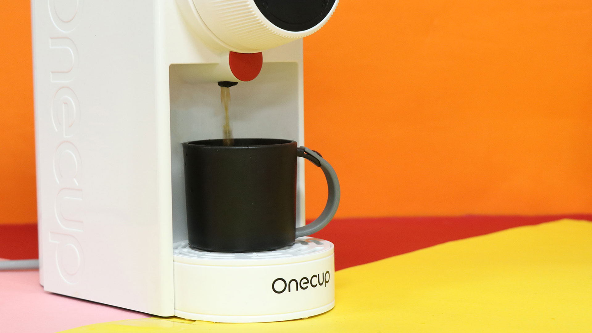 一分钟就能喝上冷饮,不到两分钟就能喝上一杯果汁