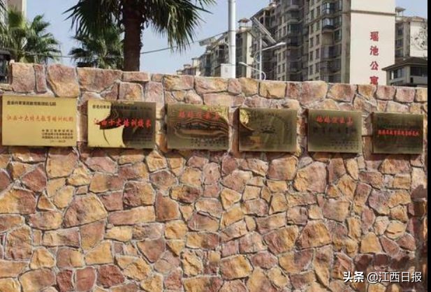 殴打小孩的幼儿园教师被开除,南昌幼儿园老师打孩子