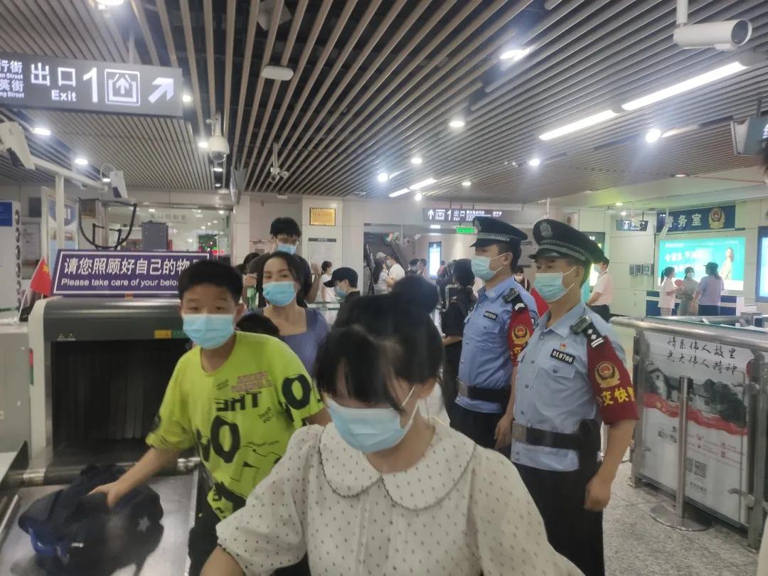 护航中秋假期道路平安畅通有序,切实维护平安和谐稳定大好局面