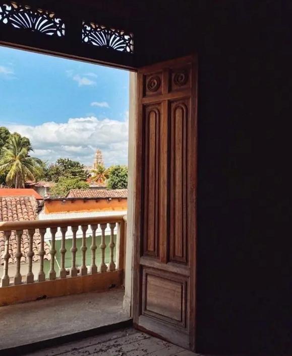 陈赫前妻海边写真,陈赫前妻旅游照