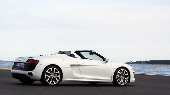 视频测试-奥迪R8V10Spyder：自由V10