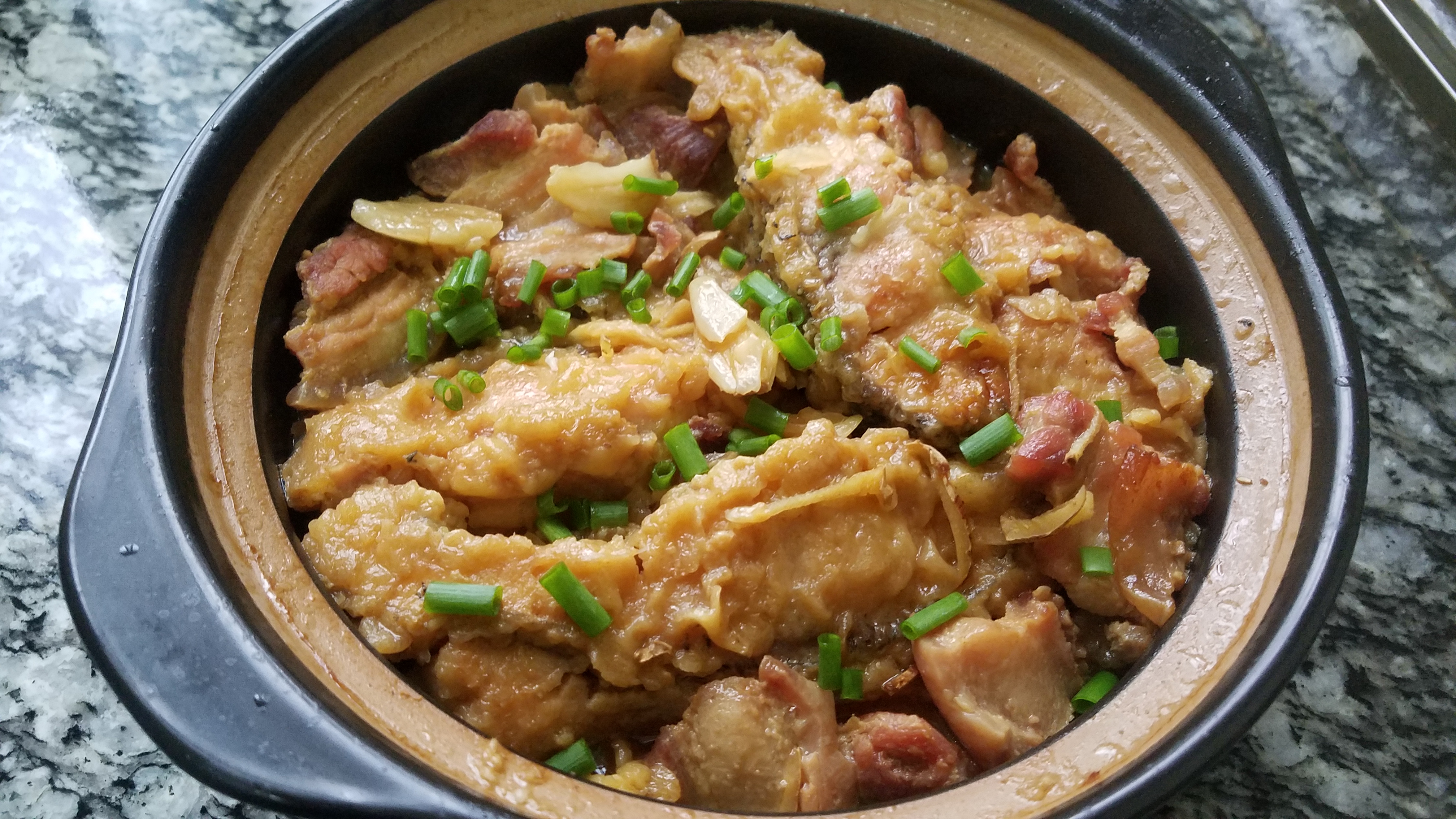 五花肉焖鱼干的做法,豆豉焖鱼五花肉的做法