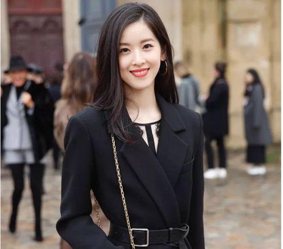 27岁奶茶妹妹身价,奶茶妹妹章泽天如何拥有500亿