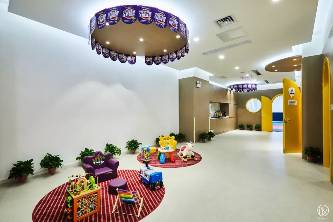 西安有全水晶天桥的mall,1天后1折起