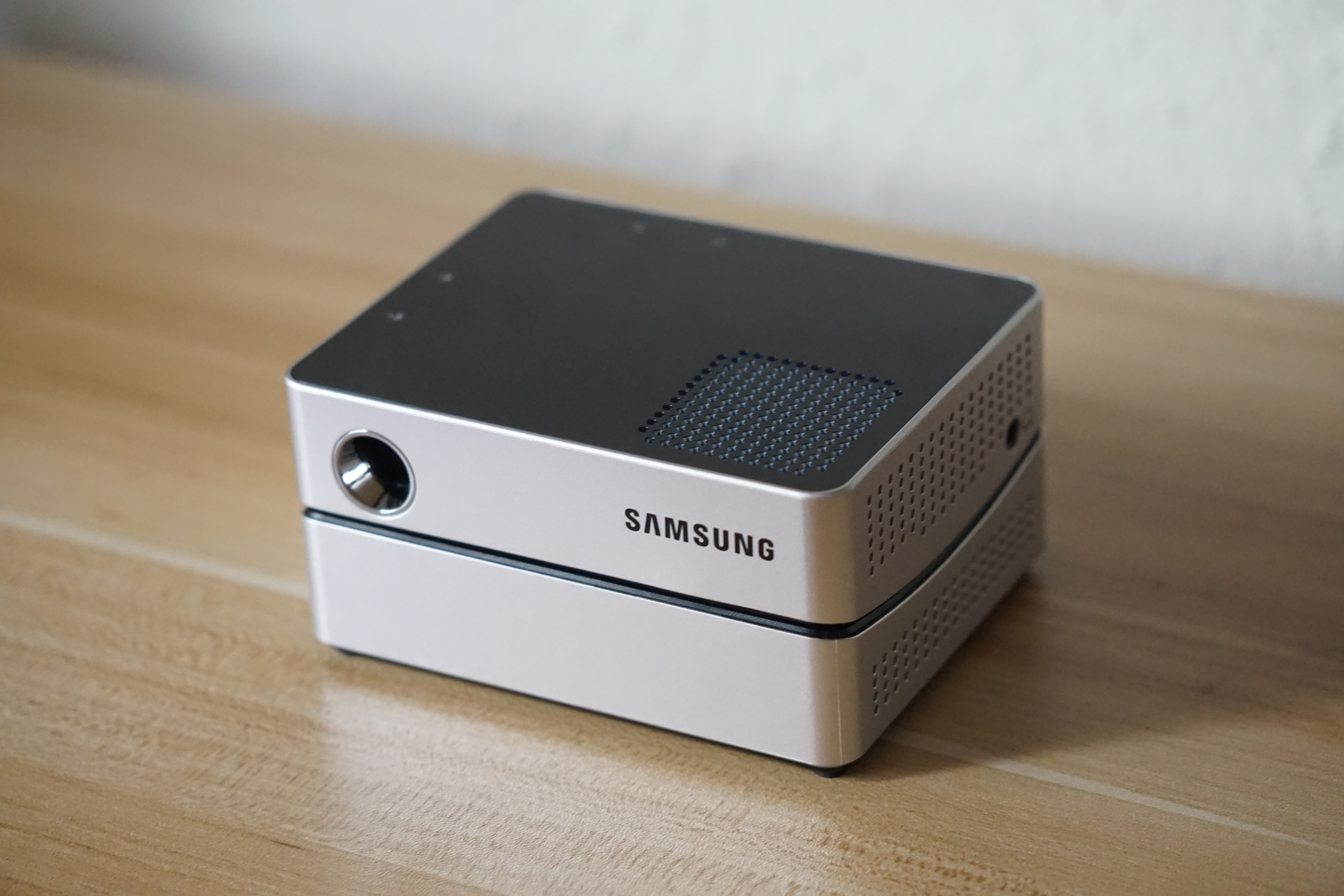 三星智能投影仪清晰吗,三星第二代freestyle智能投影仪