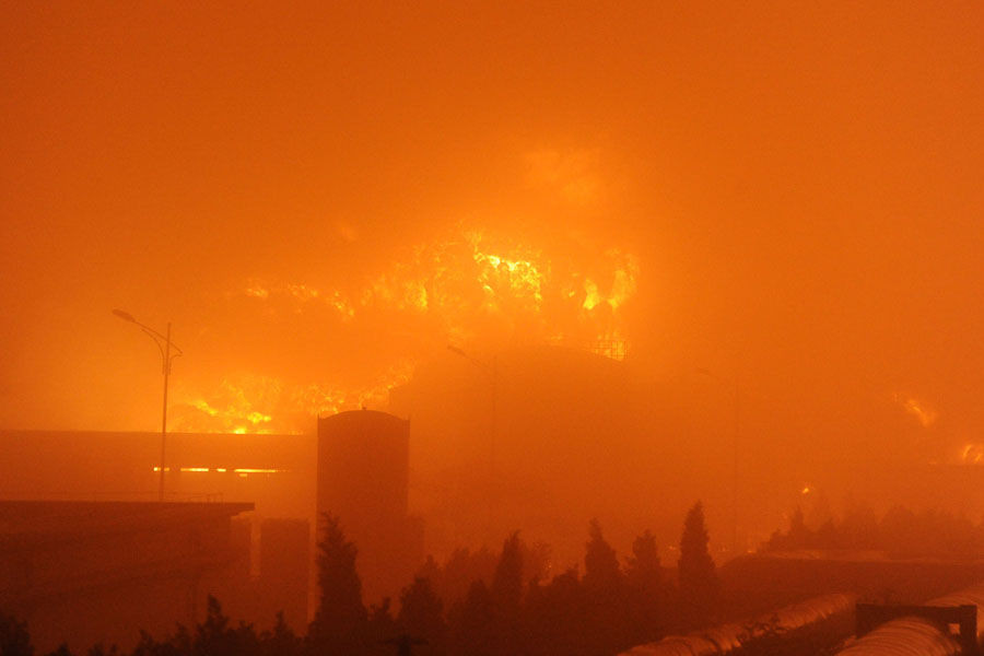 烈火英雄消防终于将大火扑灭,烈火英雄发生在什么地区