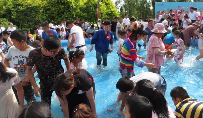 嗨爆今夏!烤骆驼,冰镇啤酒,水上乐园,硬核狂欢再次来袭