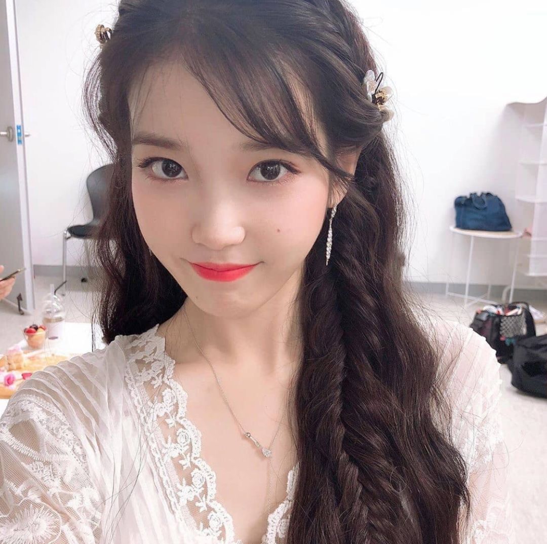 塌鼻子女孩怎么上镜,塌鼻子的女人如何打扮