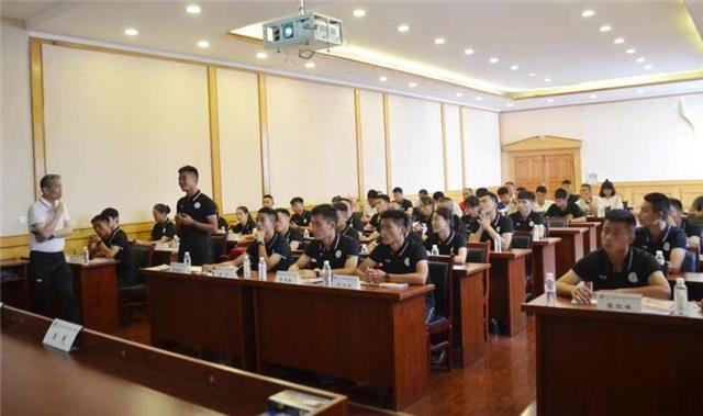 贵阳市篮球裁判培训班报名,贵阳足球比赛裁判报名