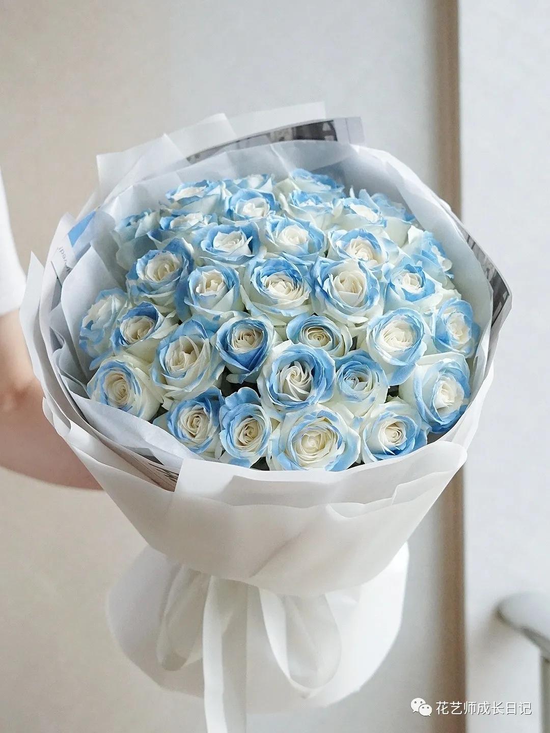 节日特辑vol.3|520碎冰蓝玫瑰花束，再来一波