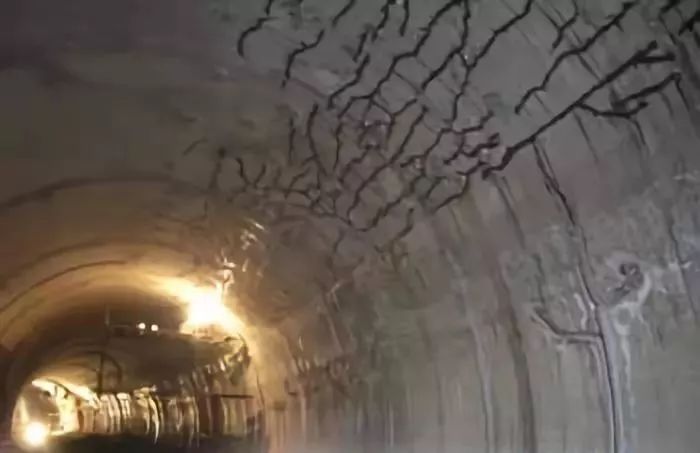 防冻水泥和抗冻混凝土区别,混凝土冬季施工的抗冻措施是什么