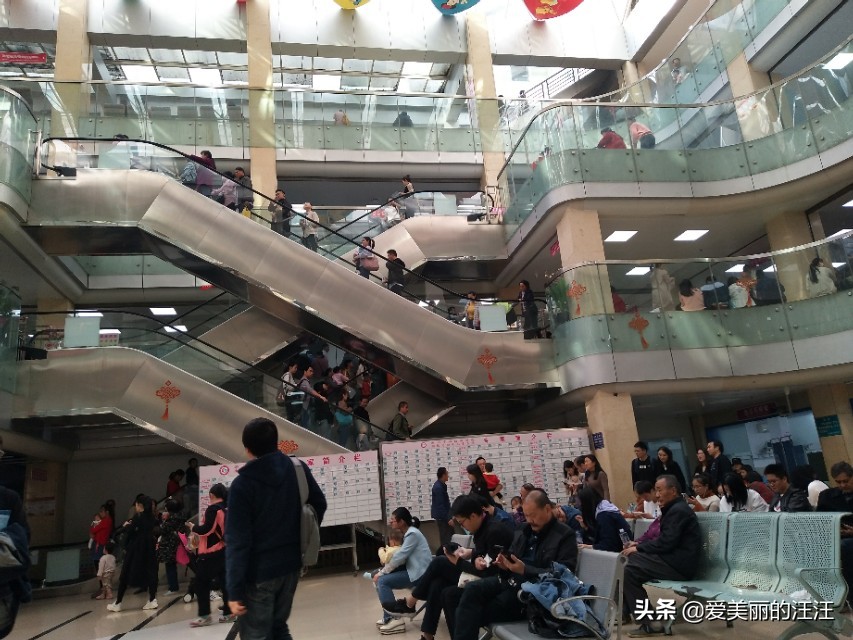 武汉市妇幼保健院哪个医生厉害,武汉妇幼保健院人多吗