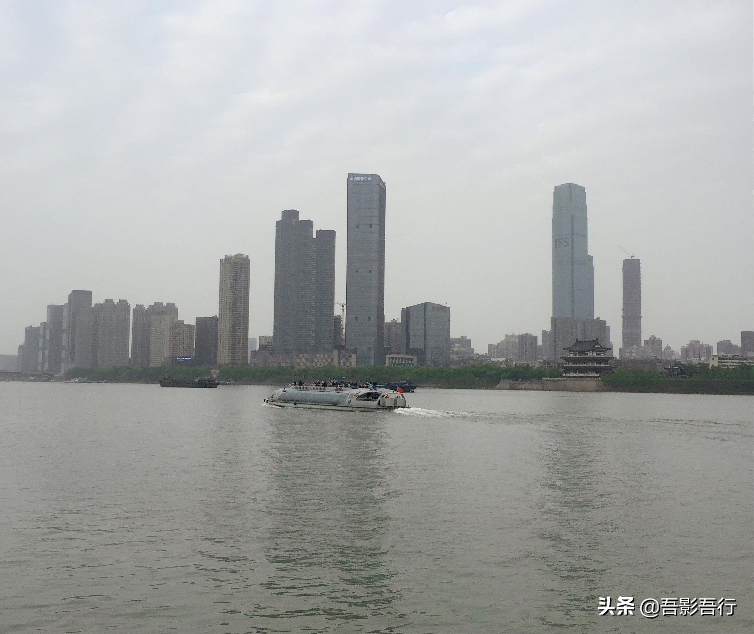 橘子洲头世界之最,长沙橘子洲头一年四季的自然景观