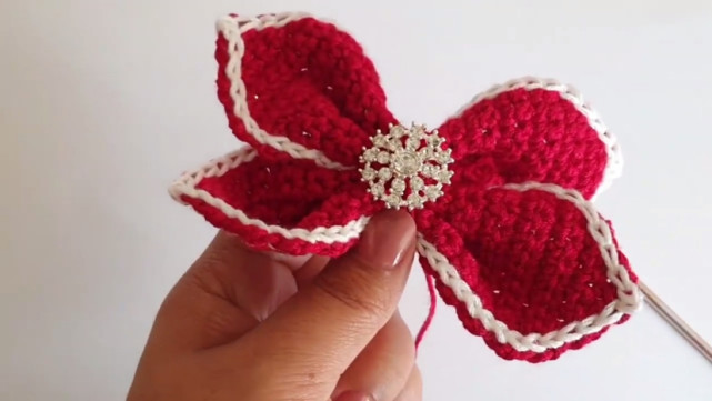 白雪蝴蝶结钩针发夹,钩针蝴蝶结发夹手工制作教程