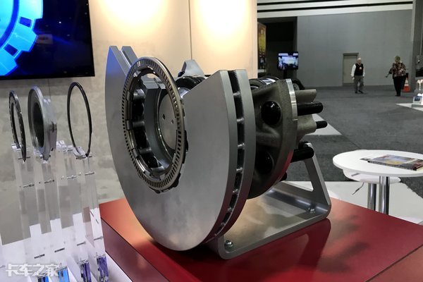 大车队管理果然不一样,美国UPS购车时连刹车片都自己选