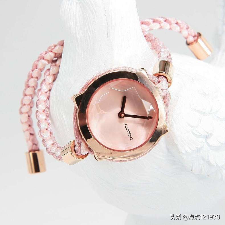 美貌绝伦气质优雅个性十足,小众大方气质女士表