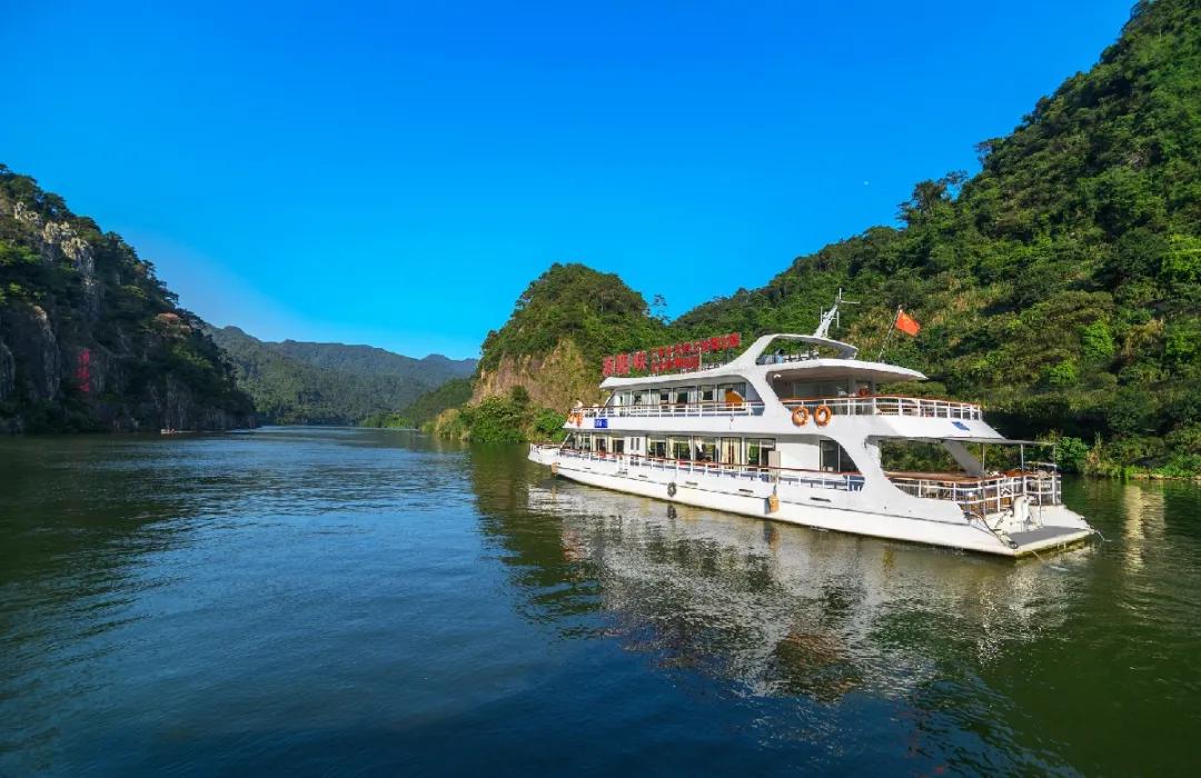 古龙峡天门悬廊灯光秀要门票吗,清远古龙峡刺激漂流