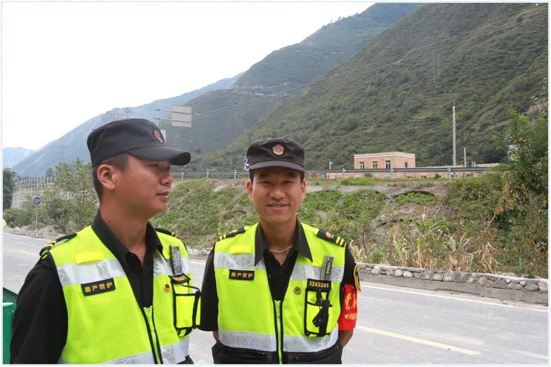 暴雨吊桥救人,暴雨救援桥