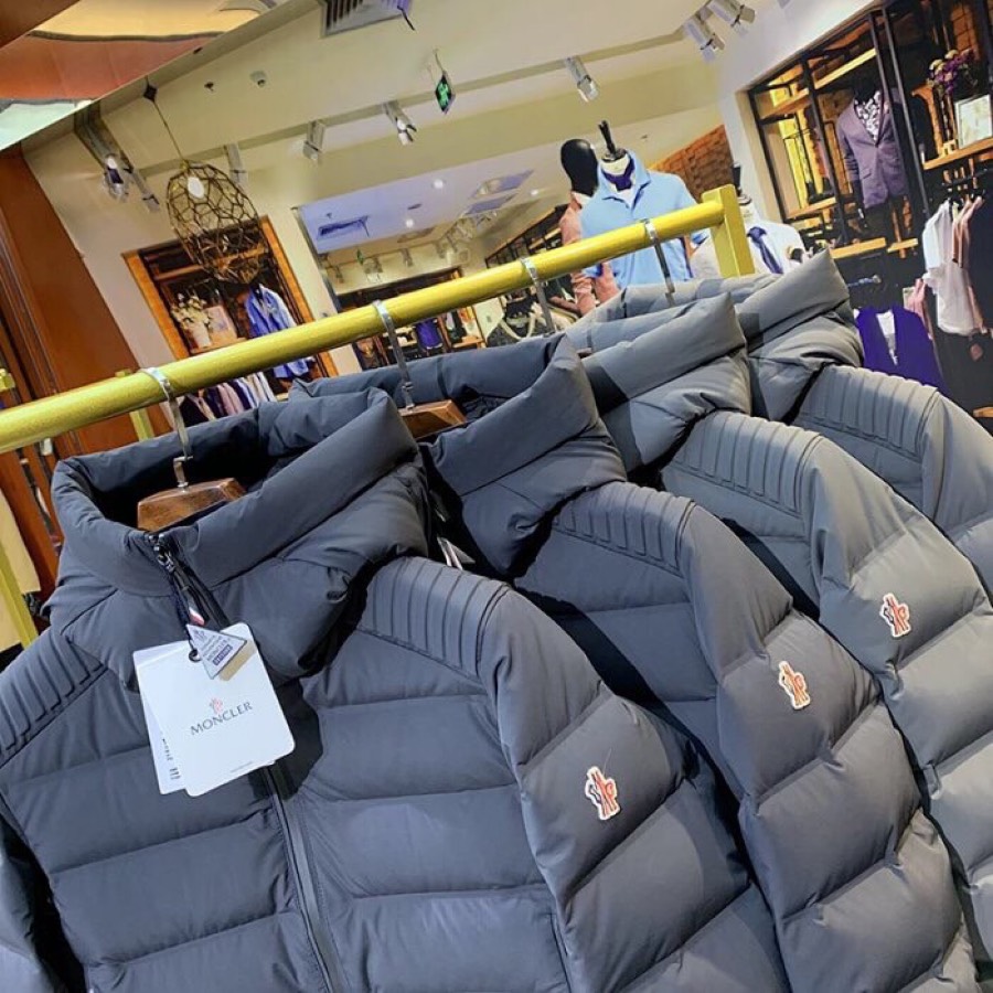 拼爹的关系户，蒙口羽绒服是一个怎么样的服装品牌？