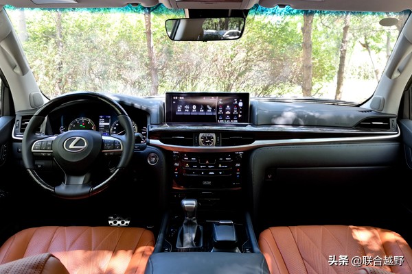 雷克萨斯lx570和揽胜拔河,雷克萨斯lx570极限越野挑战