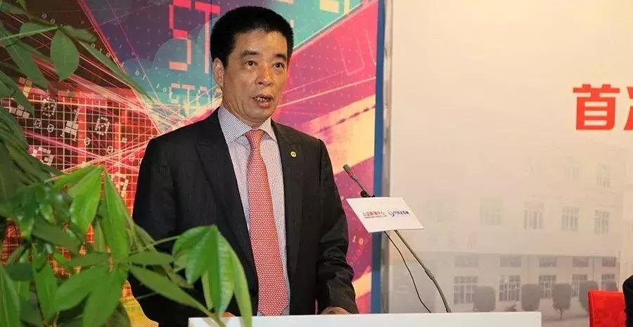 松发易主，大佬接盘：陶瓷大王跨界教育的伤与痛