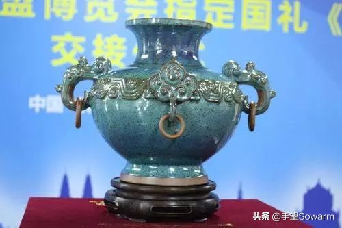 “兴正礼乐，度制于是政”，国礼是政治的媒介？