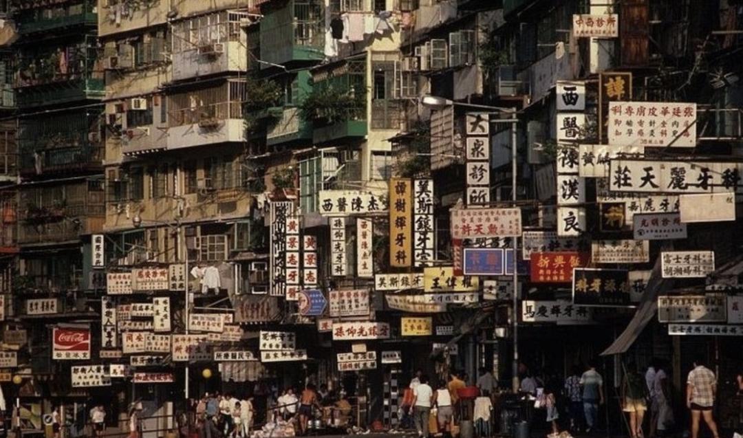 香港黑帮电影为什么少拍,香港黑帮电影中的真实人物