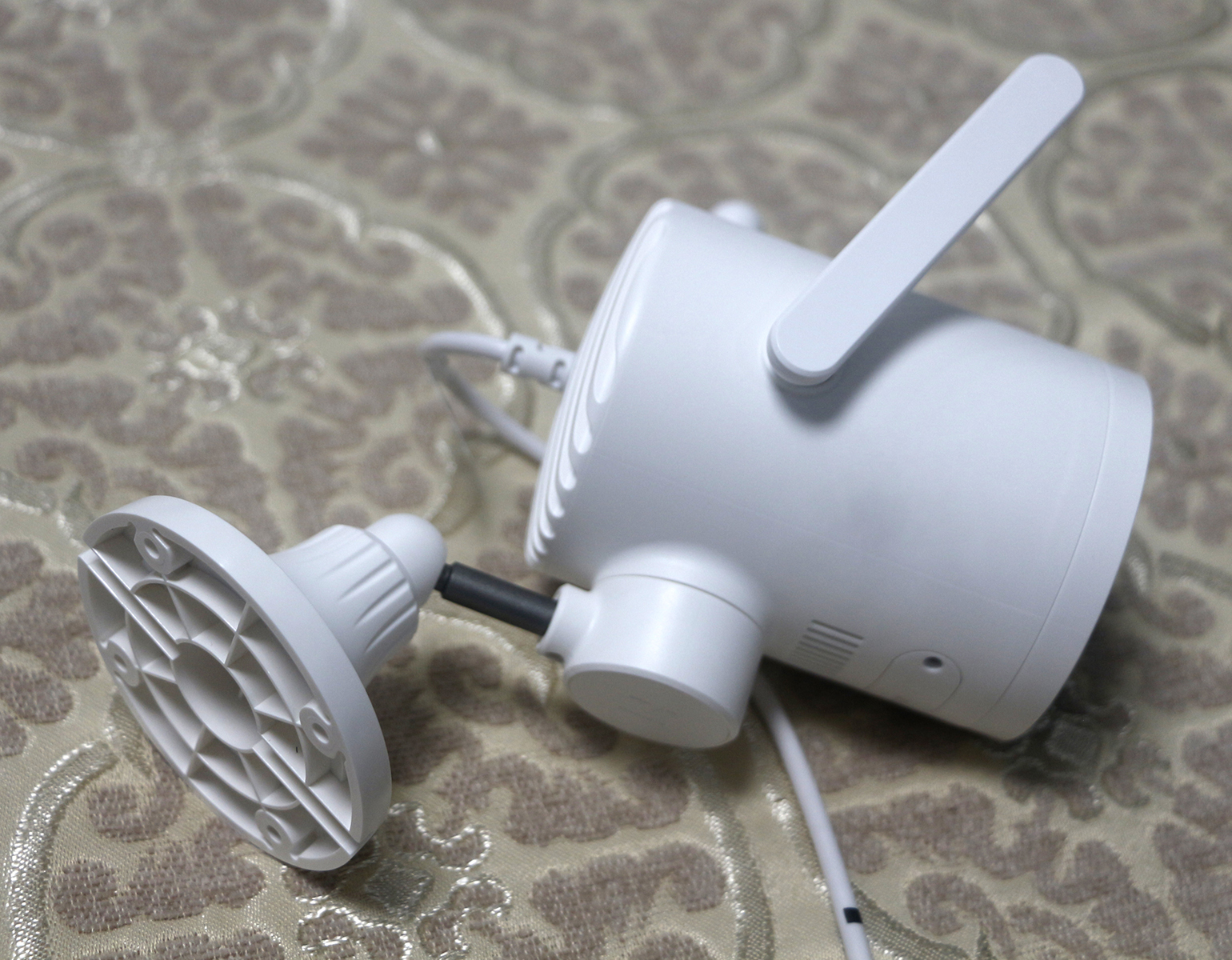 小白户外摄像机云台版n4怎么拆,小米小白智能户外云台摄像机n4