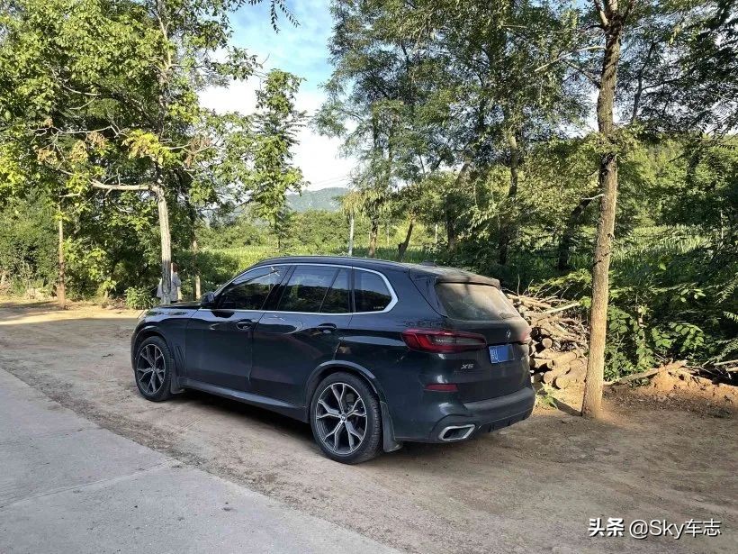 7天3000公里,宝马x57000公里发现烧机油