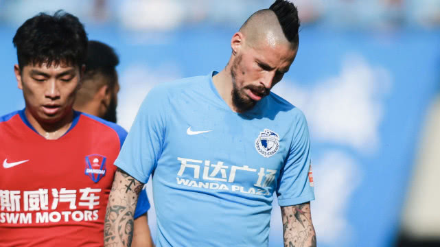 哈姆西克过人集锦,哈姆西克那不勒斯精彩表现