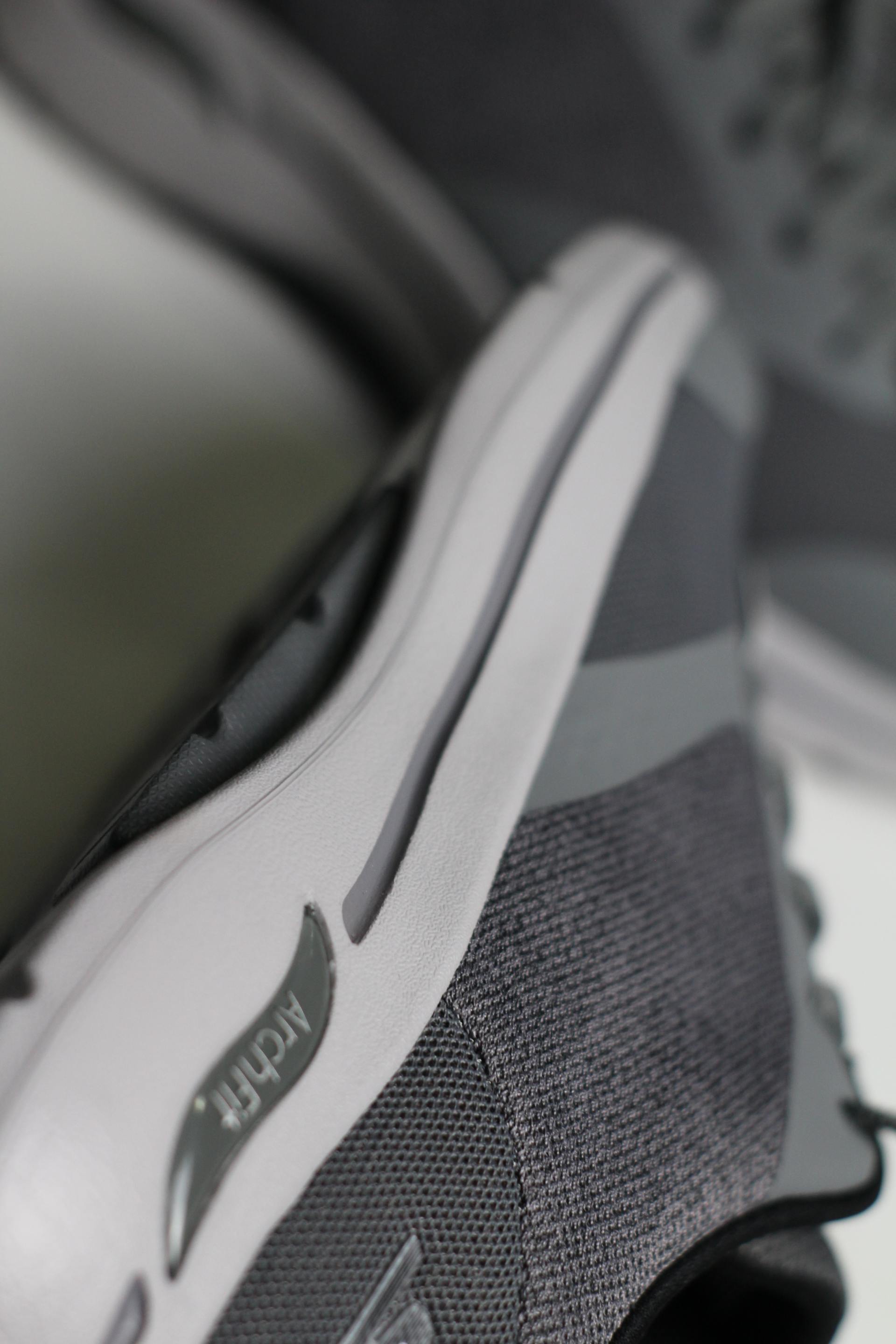 斯凯奇gorun系列,30来岁特别惊喜的生日礼物