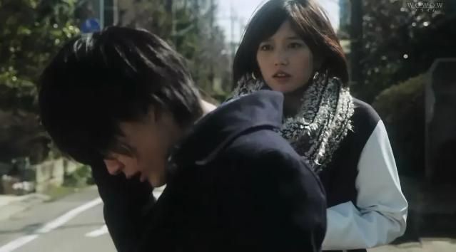 读《变身》：“我”变成了另一个人，这样活着，还不如死去