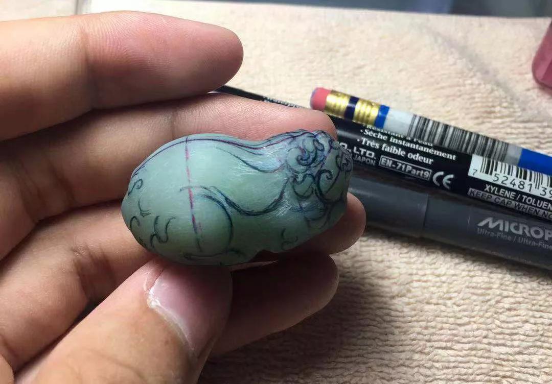 圆雕有几件,圆雕所表现出的视觉价值