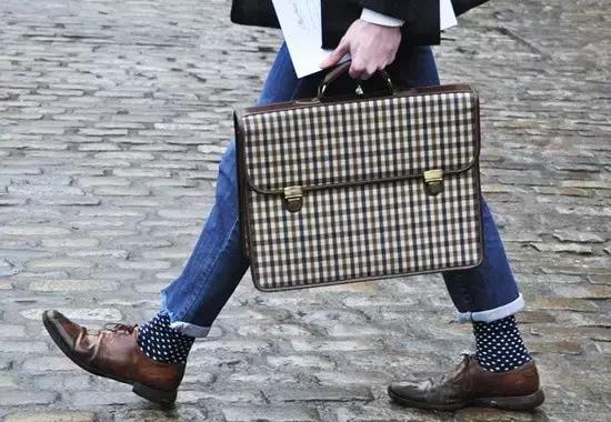 男人也买包|你该拥有的这些实用和功能男包